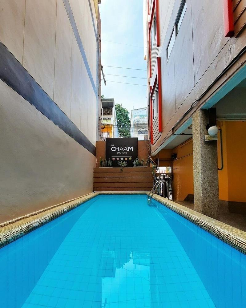 Sureena Hotel Pattaya Exterior photo