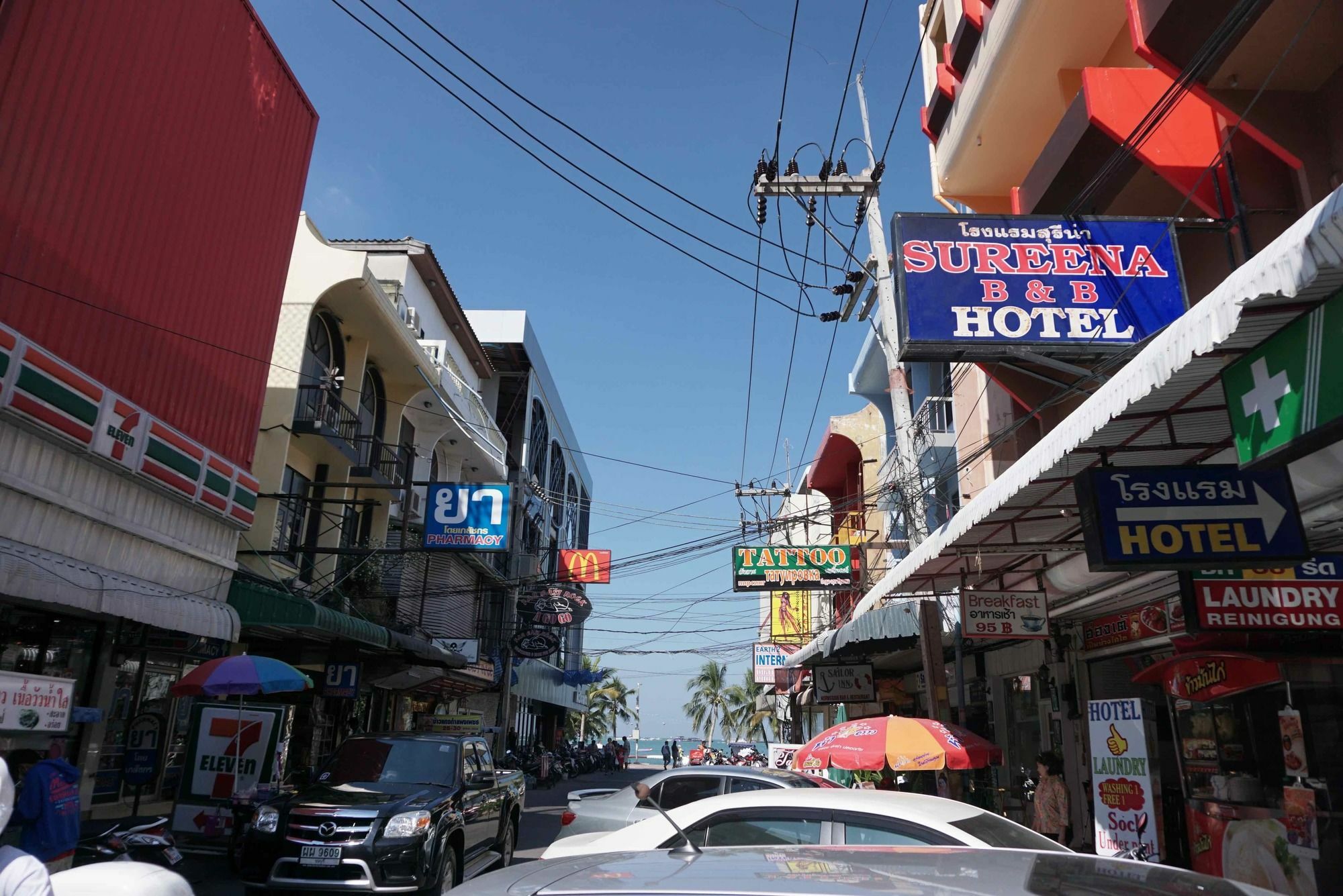 Sureena Hotel Pattaya Exterior photo