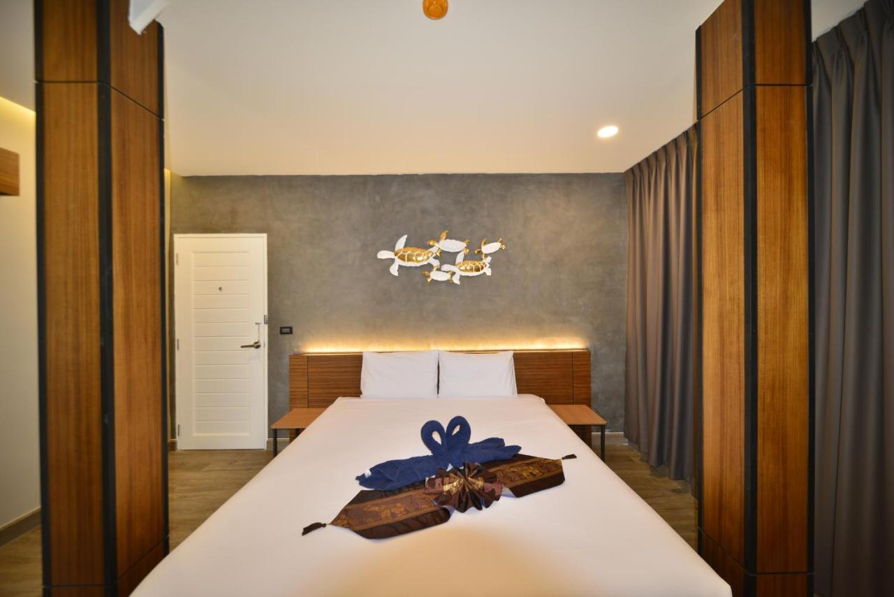 Sureena Hotel Pattaya Exterior photo